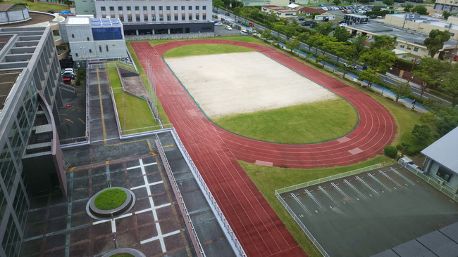 グラウンド全景